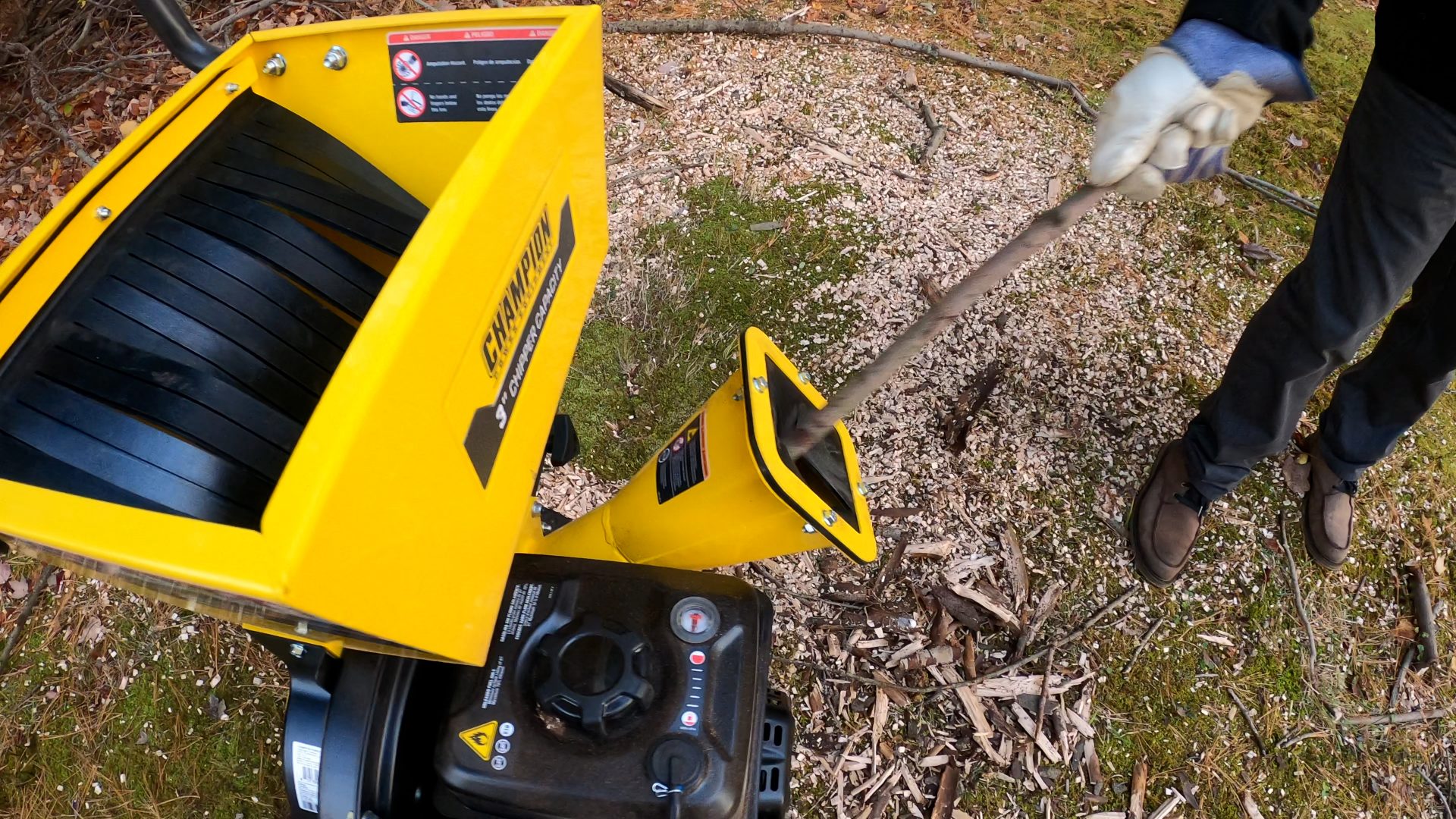 Champion 3Inch Portable ChipperShredder with Collection Bag 200905