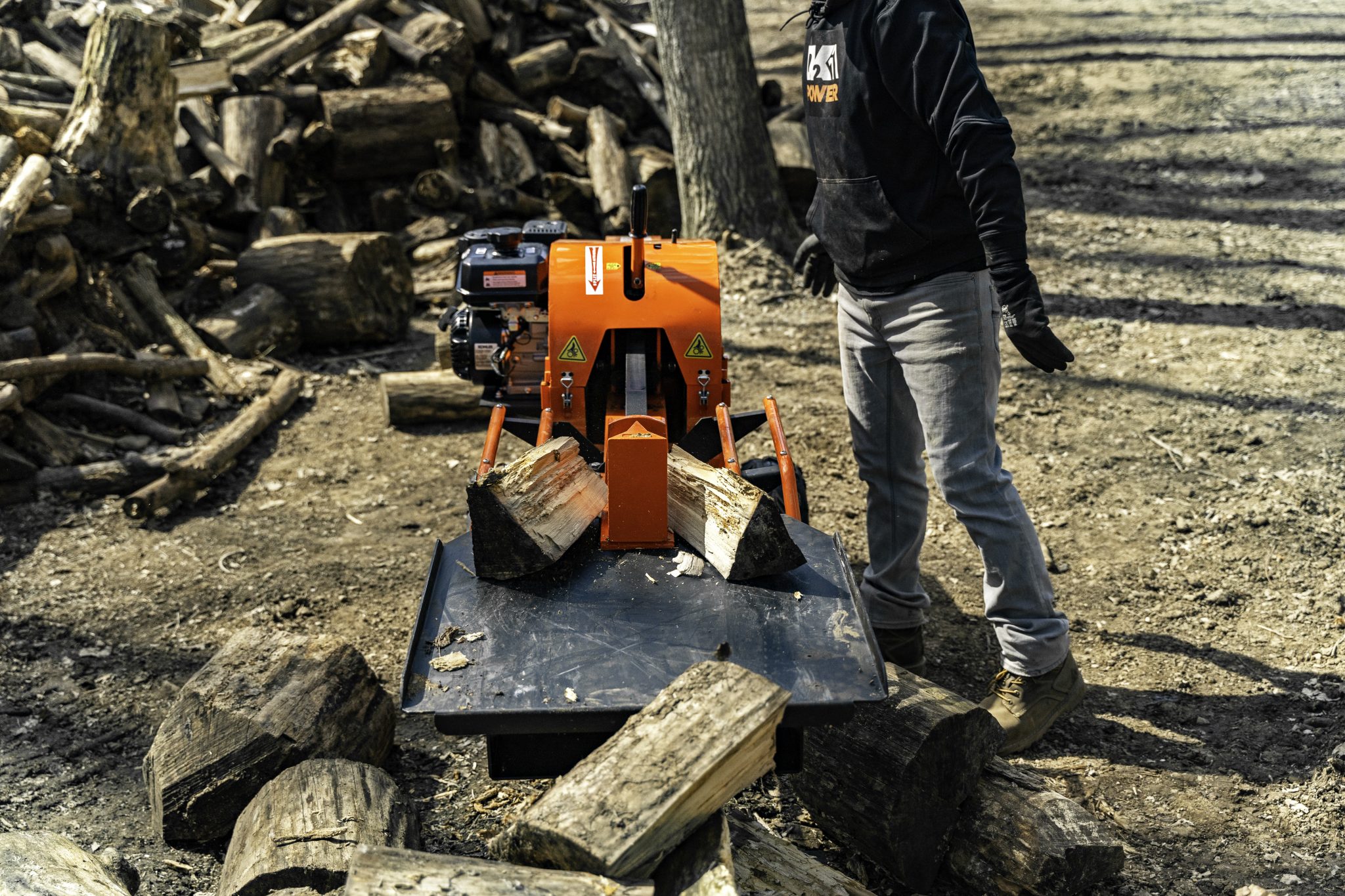 Log Splitting Techniques Tips for Efficient and Safe Wood Splitting with a Log Splitter Claveberg